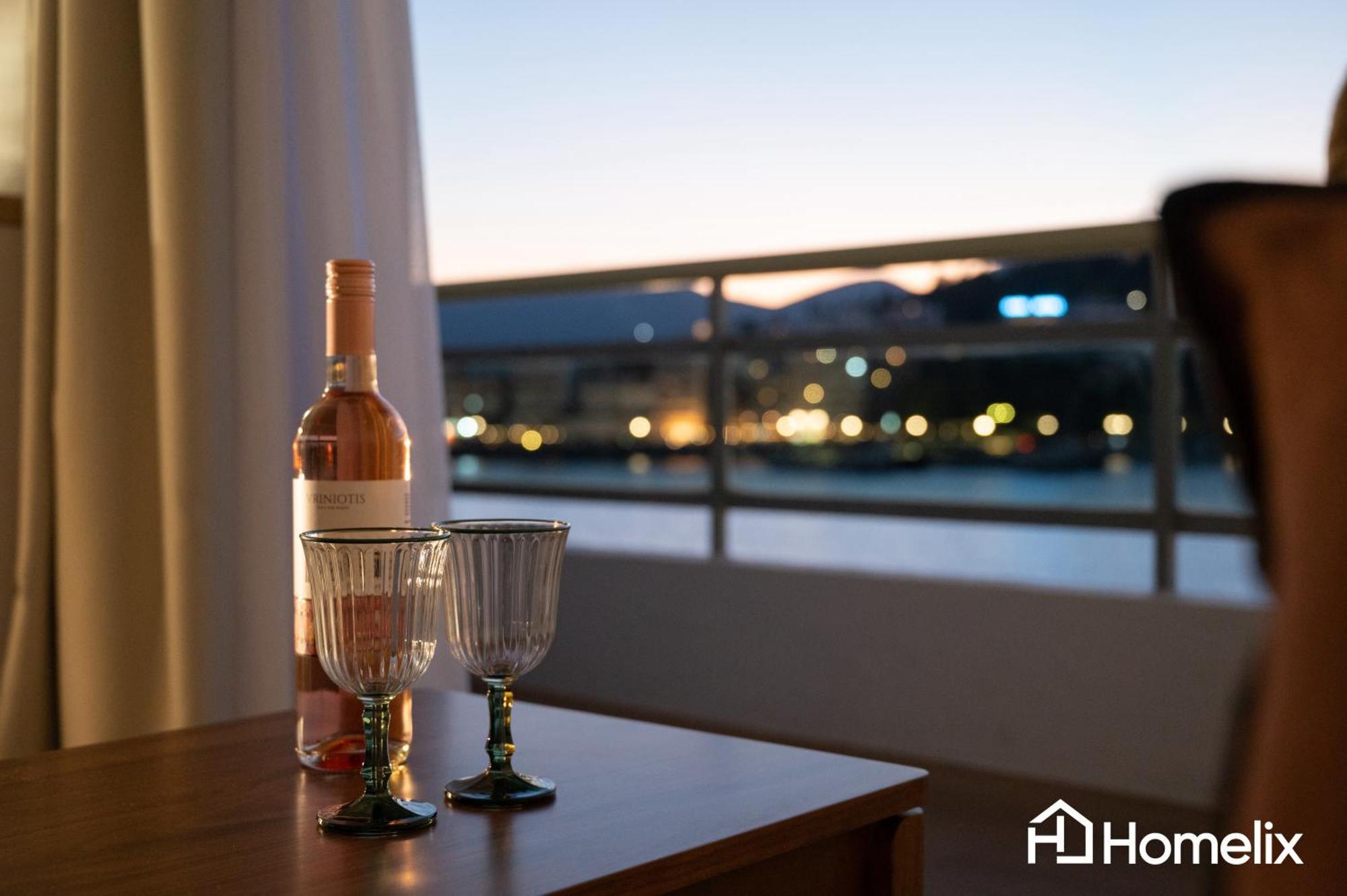 Amaya - Sea View Suites Chalkís Buitenkant foto